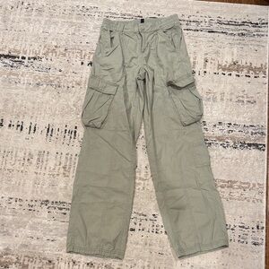 Divided Men's Cargo Pants - Olive